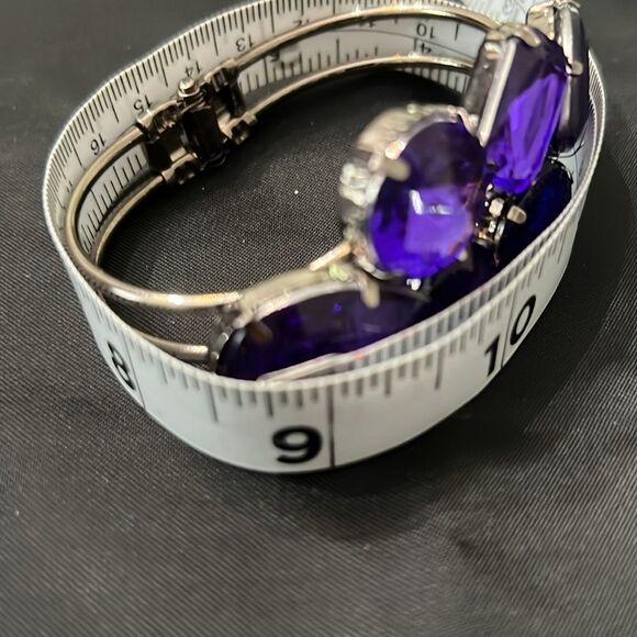 Elegant purple beaded hinged boho bracelet EUC - Picture 6 of 8